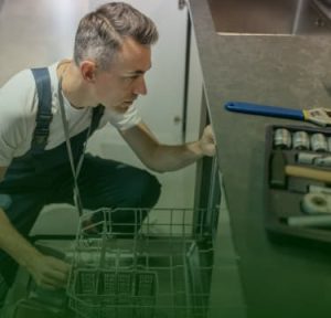 My Commercial Dishwasher Doesn’t Work: 5 Common Malfunctions